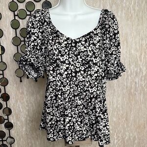 Daytrip Black and White Floral Blouse